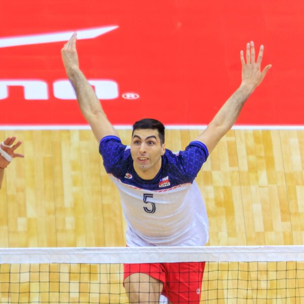 Camiseta de juego Oficial Blanca - Selección de Voleibol de Chile - Imagen 2
